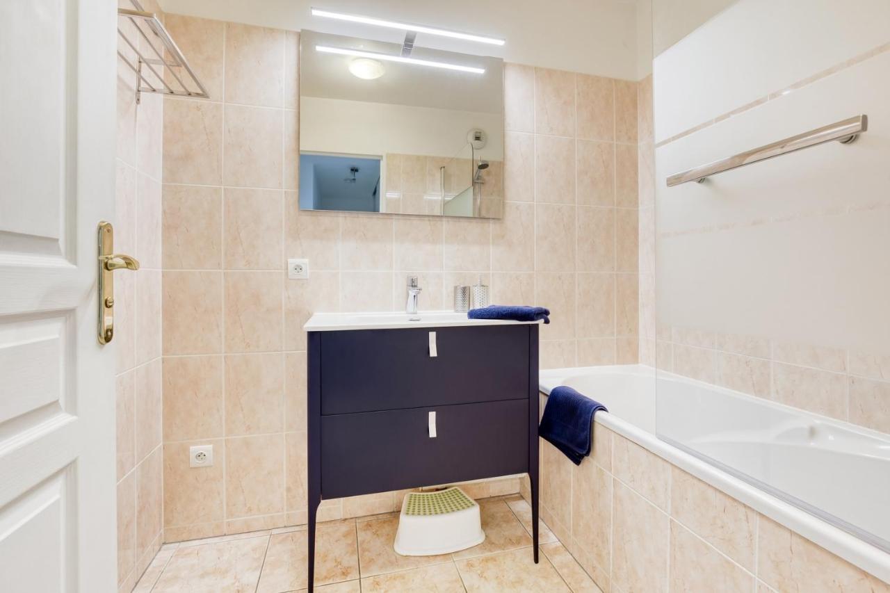 Cosy Appartement Proche Disneyland Paris Montévrain Exterior photo